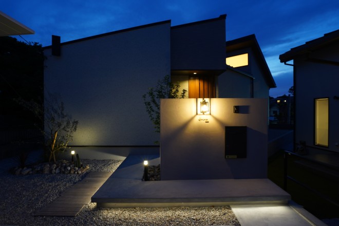 固定概念を捨てたカーテンレスな平屋