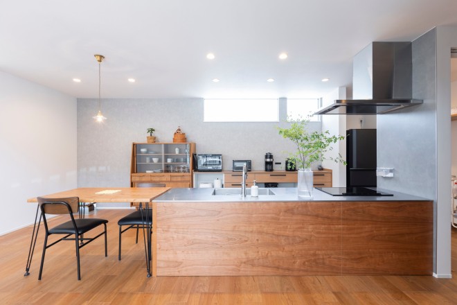 バリアフリーを超えた、心地よさをデザインする平屋